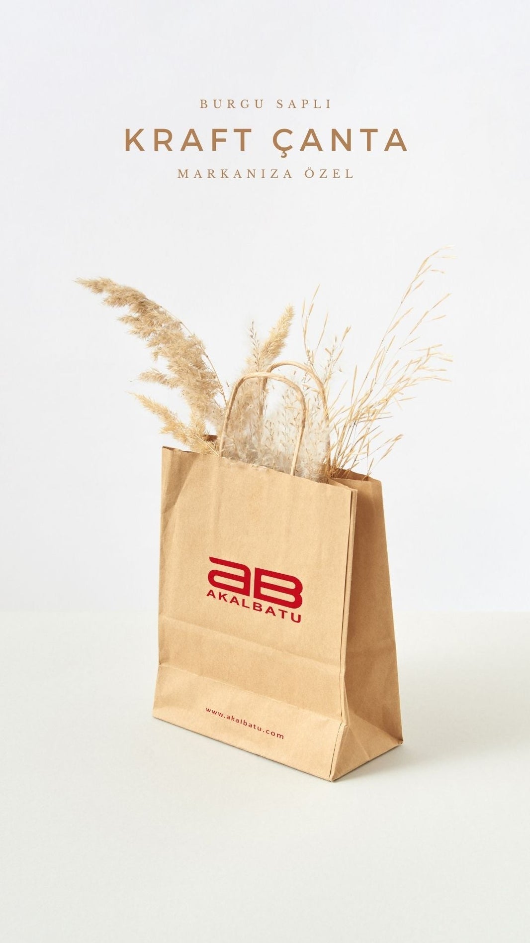 Doğallığın Şıklıkla Buluştuğu Nokta: Kraft Çanta